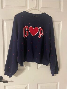 T40a- GAP Navy LOGO RED HEARTS PullOver Sweater